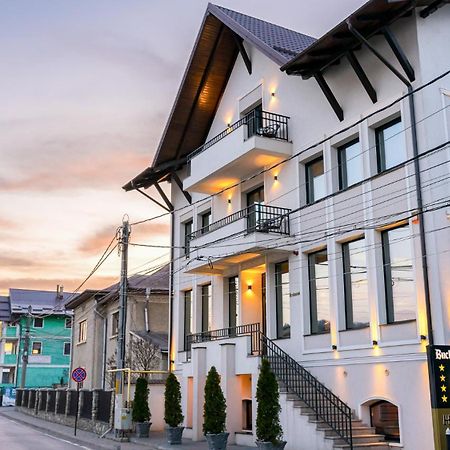 Hotel Buchenland Гура Хуморулуй Екстериор снимка