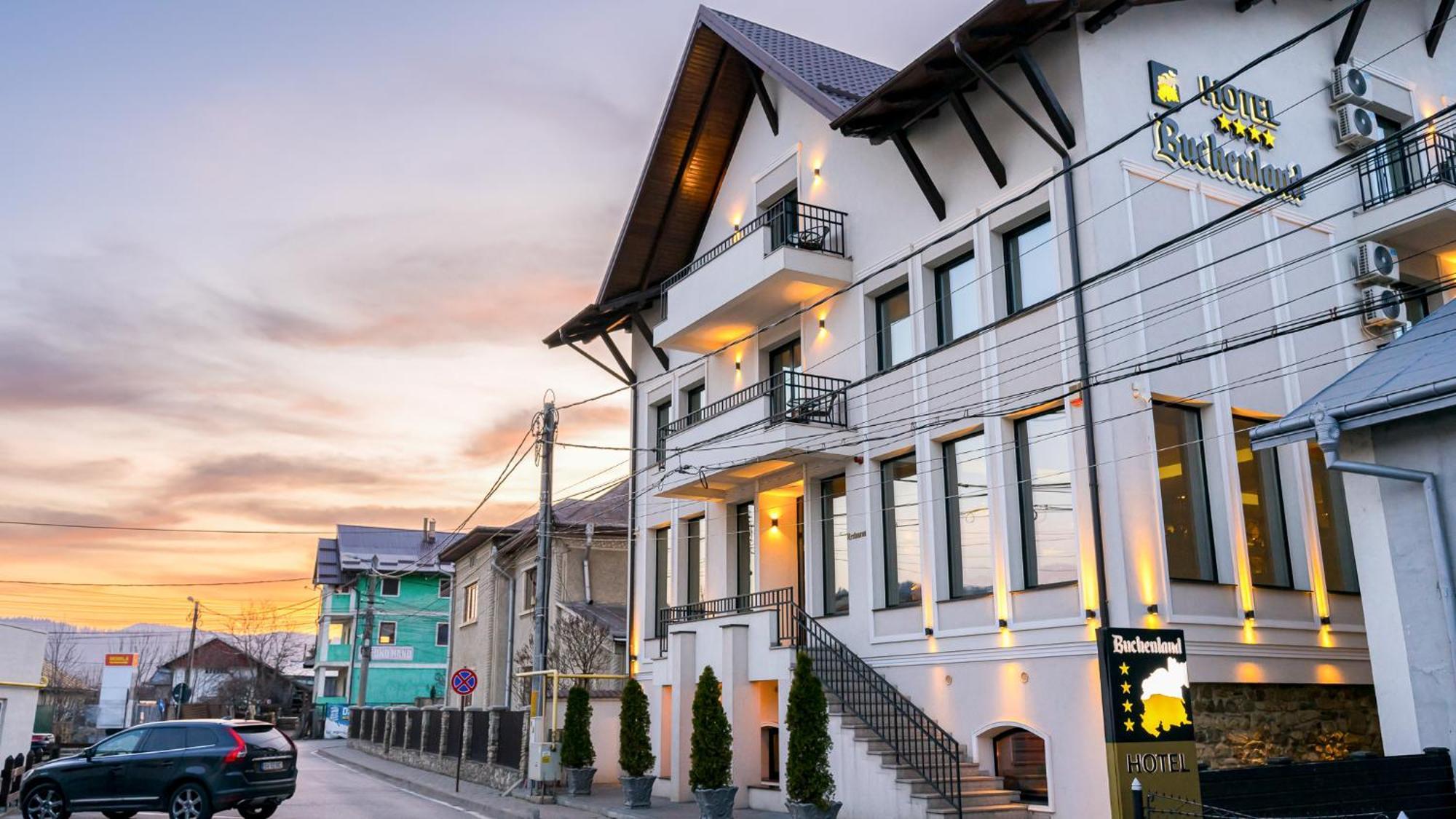 Hotel Buchenland Гура Хуморулуй Екстериор снимка